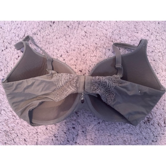 Vs bra - Picture 2 of 3